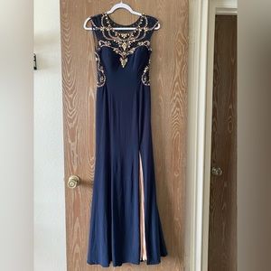 Betsy&Adams navy blue prom